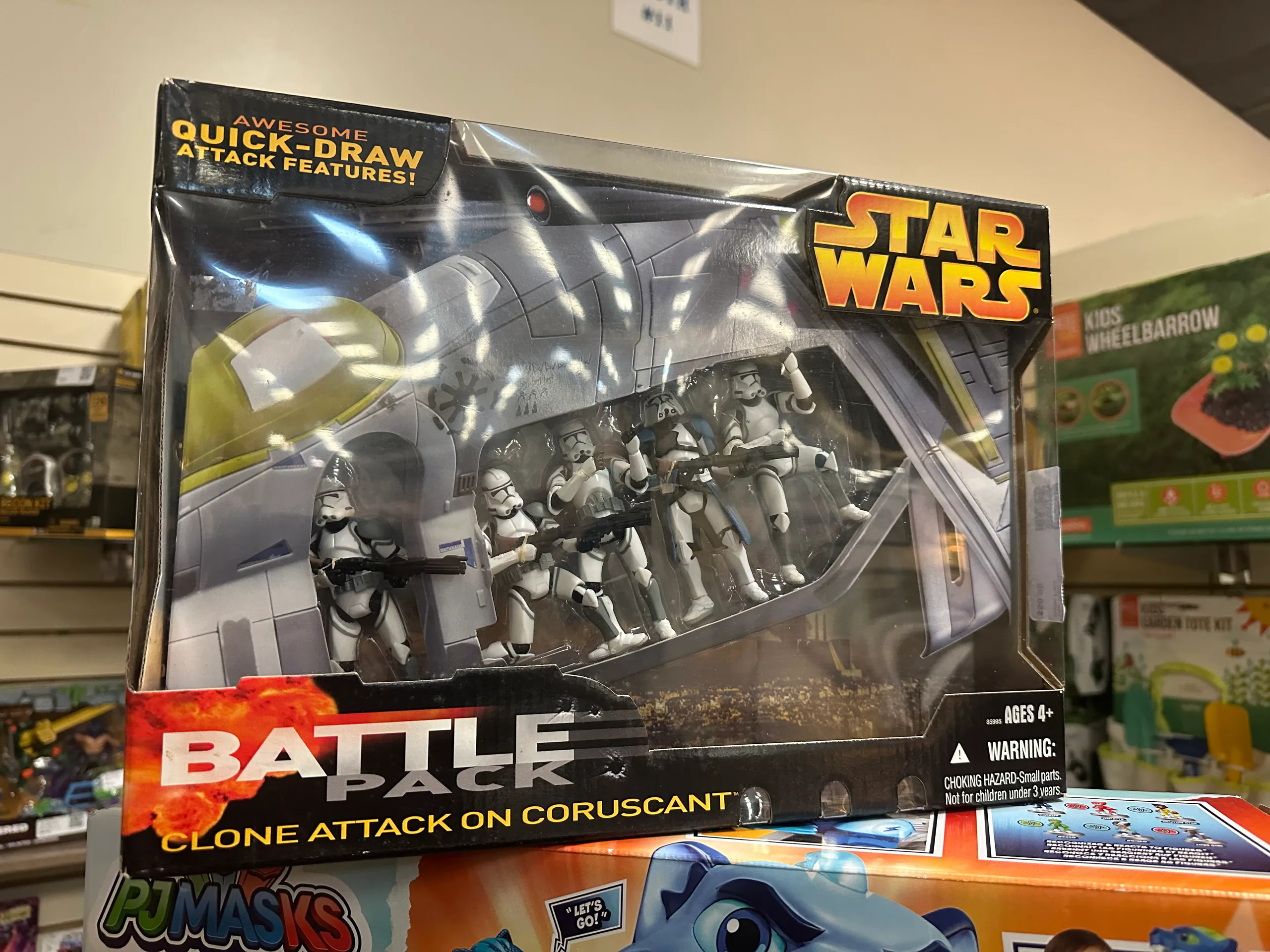 Boxed Star Wars Clone Attack on Coruscant battle pack