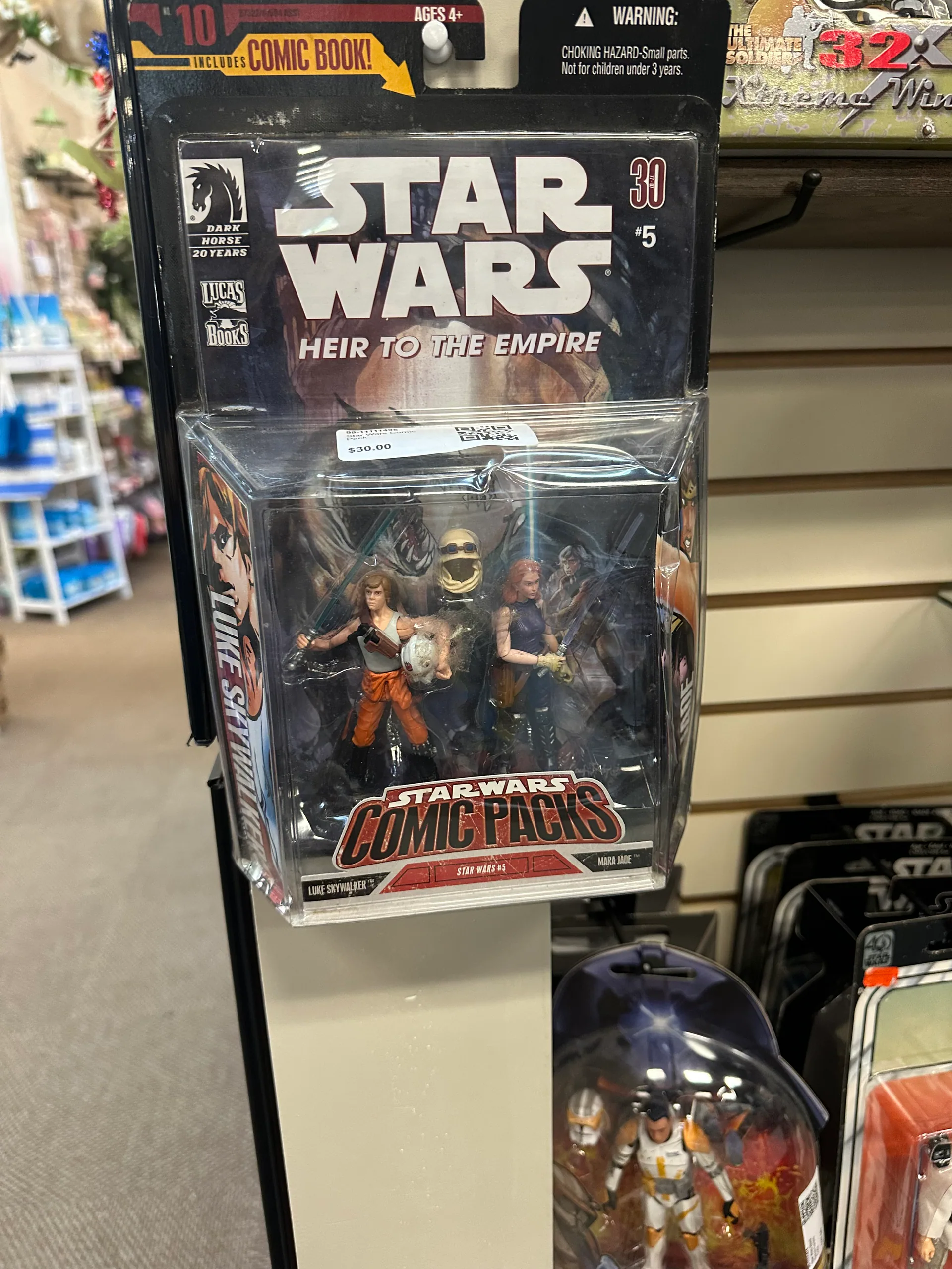 Carded Star Wars Heir to the Empire comic pack with Luke Skywalker and Mara Jade figures
